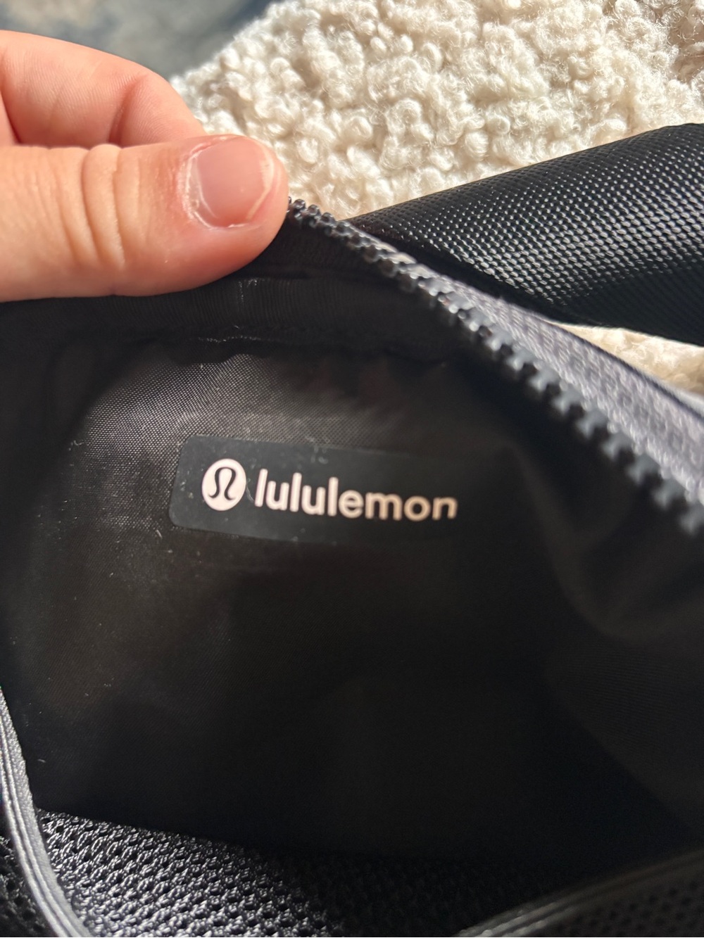Lululemon Everywhere Belt Bag in Black - Picture 7 of 7